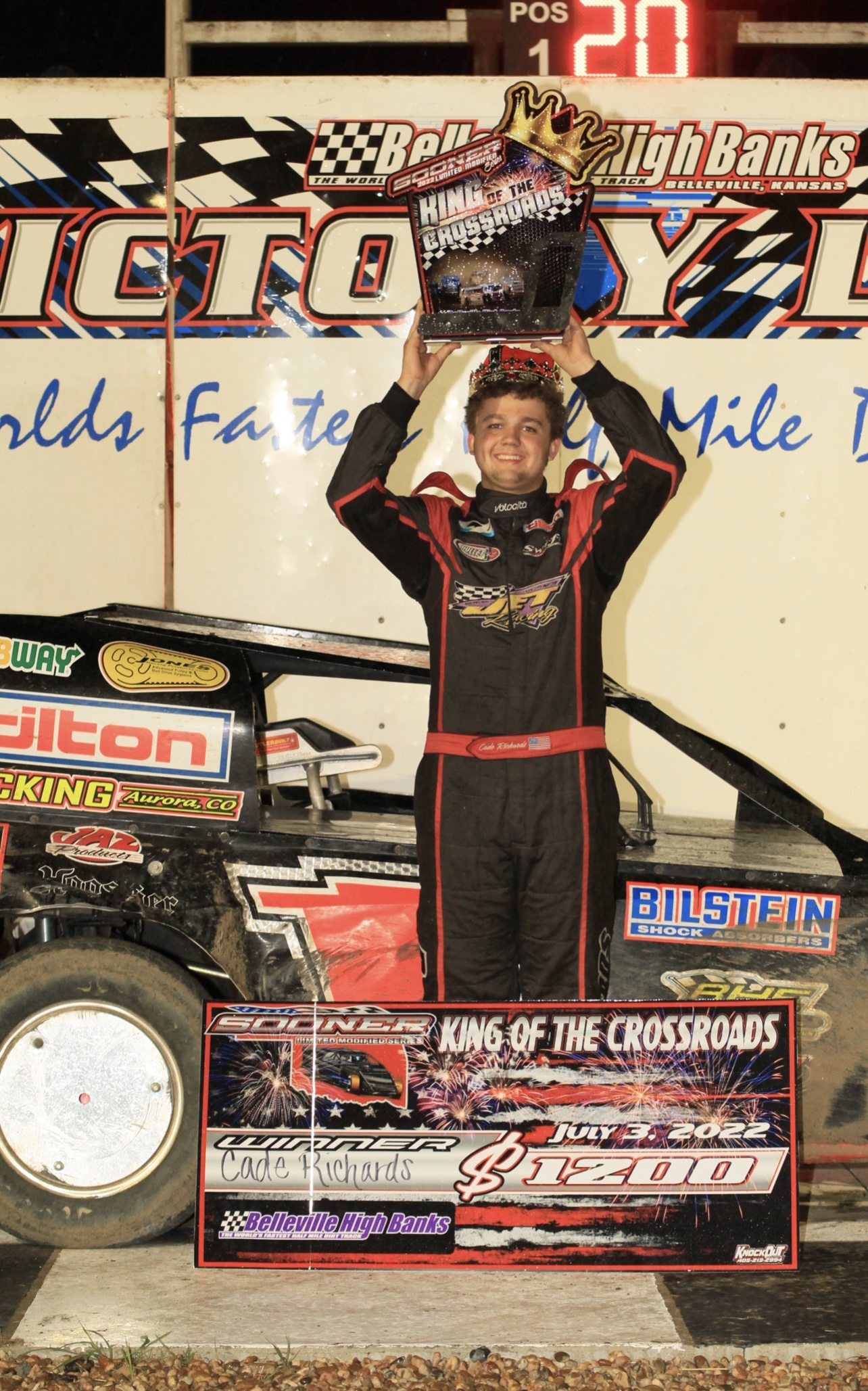 Cade wins at Belleville high banks and is crowned King of the Crossroads!